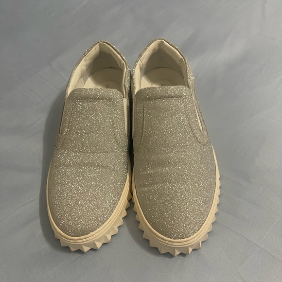 Almost brand new Salvatore Ferragamo. - Picture 3 of 5